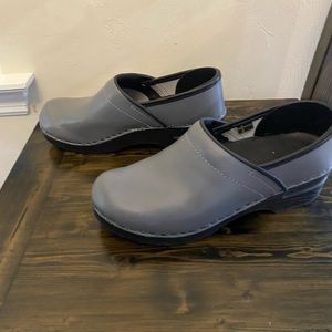 Bjork professional clogs size 38 (7-7.5)